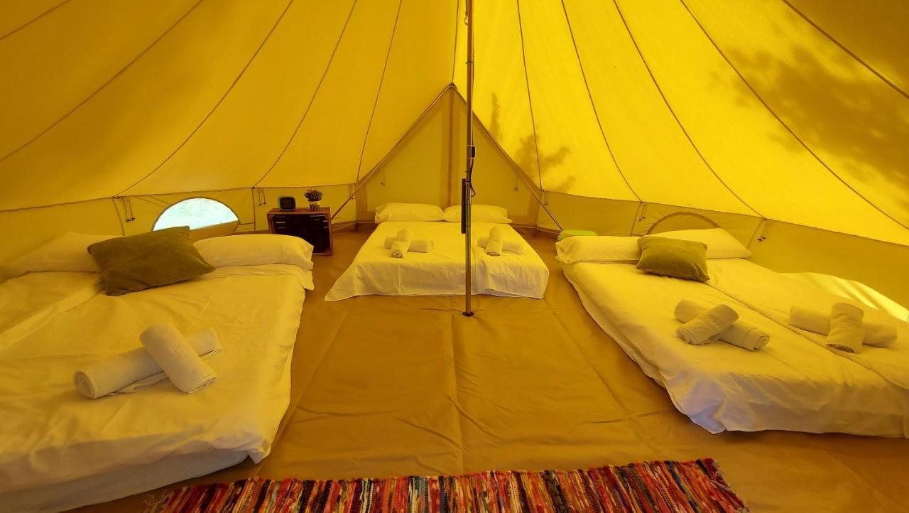 Camping Llavorsí מראה חיצוני תמונה