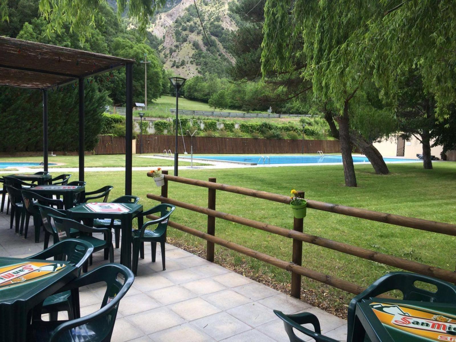 Camping Llavorsí מראה חיצוני תמונה