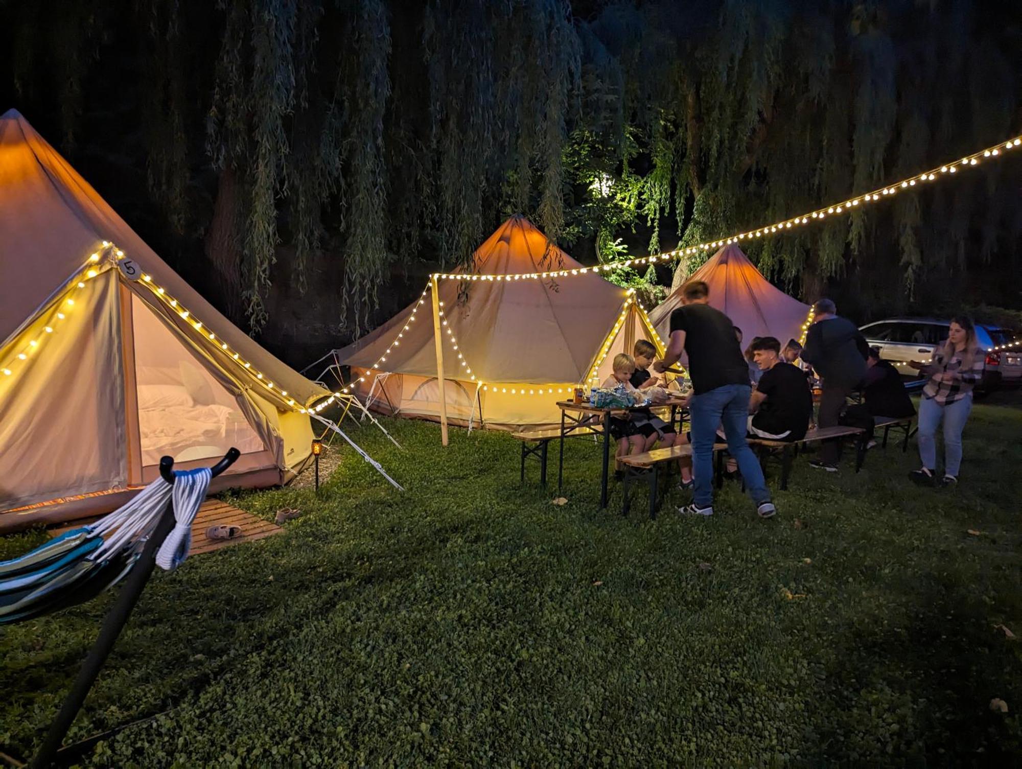 Camping Llavorsí מראה חיצוני תמונה