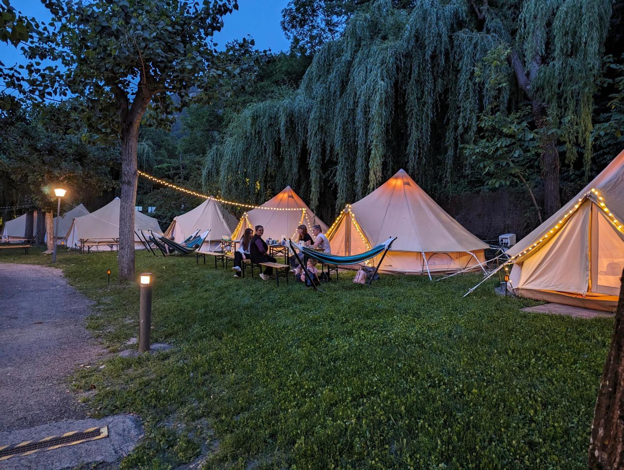 Camping Llavorsí מראה חיצוני תמונה